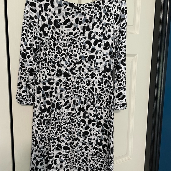 Dress. Black and white animal print by Tommy Bahama - Picture 2 of 3